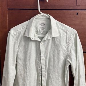 Ben Sherman 15 1/2, 32-33, tailored skinny fit, stretch, pale green button down